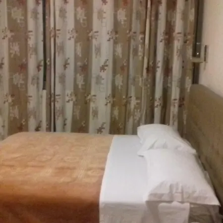 Hotel Natyra Hotell Široka